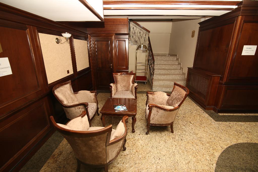 Hotel Carmen - 32
