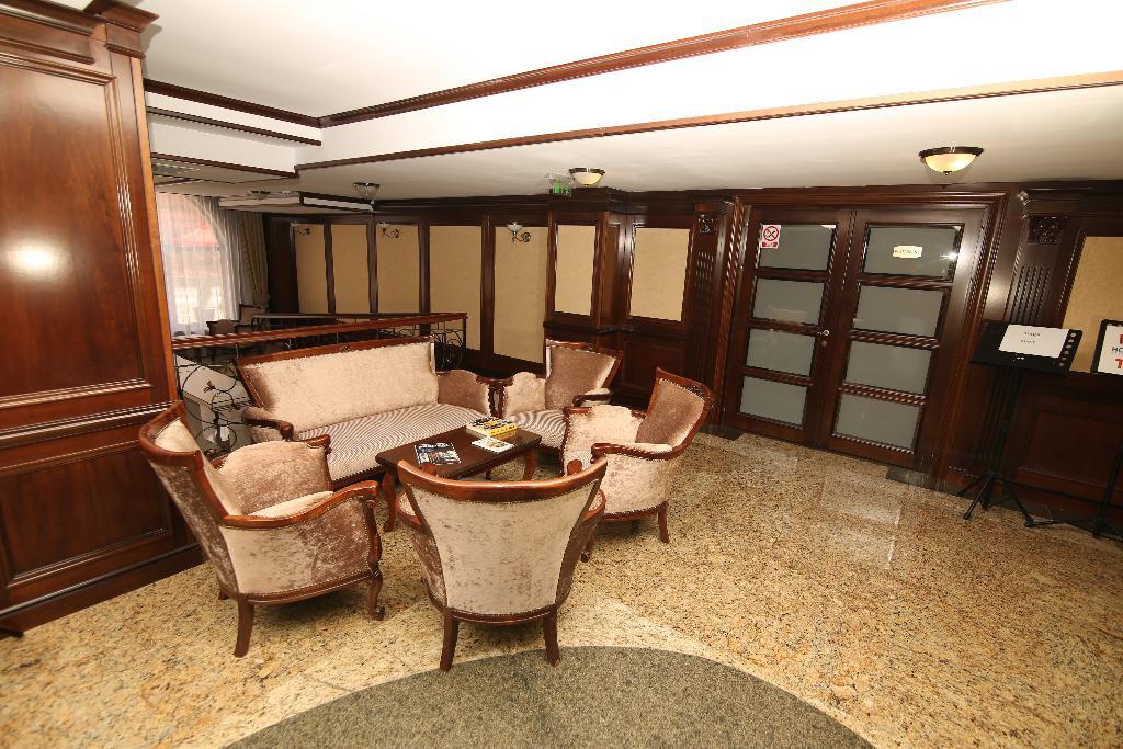 Hotel Carmen - 838