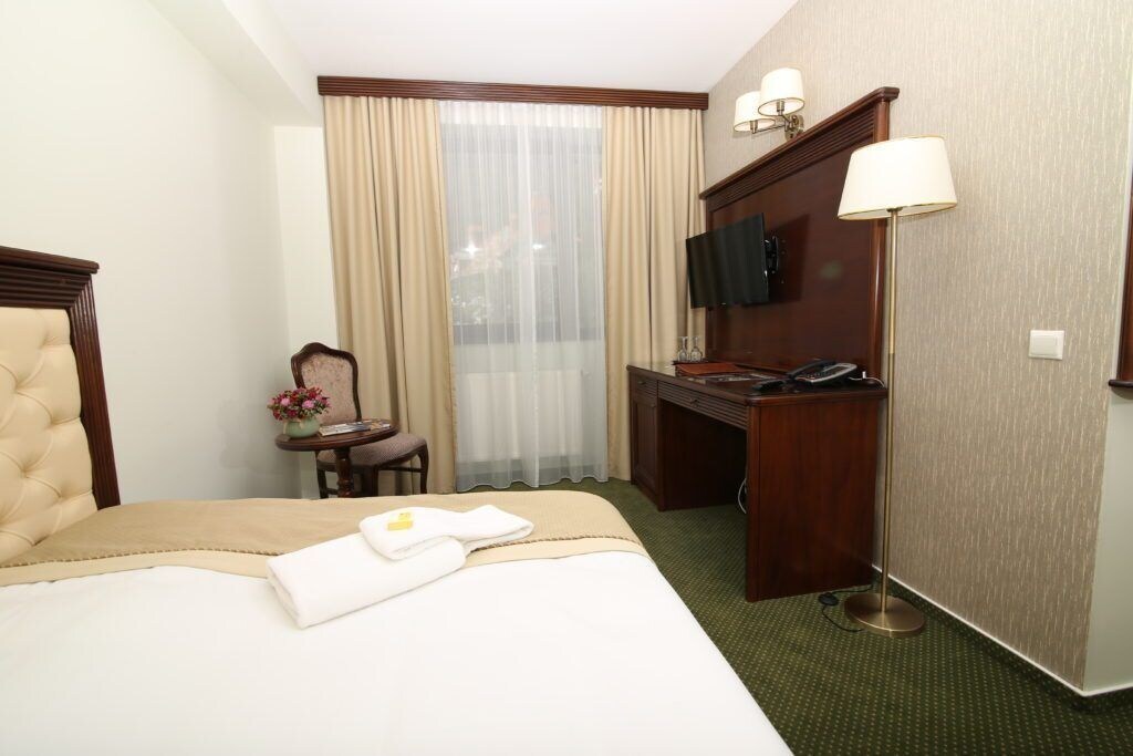 Hotel Carmen - 935