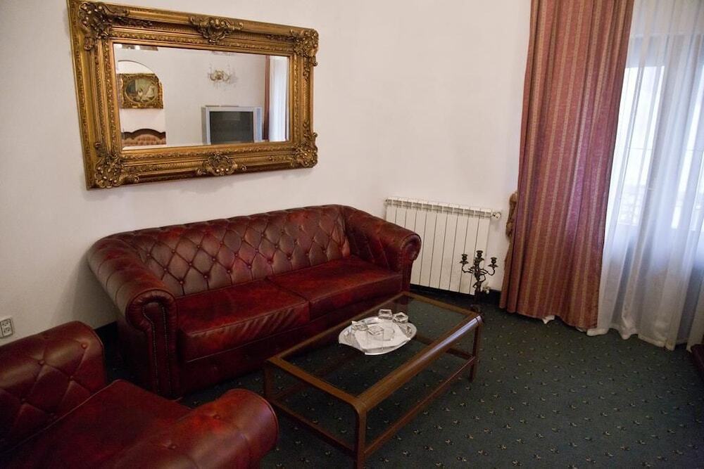 Hotel Carpati - 168