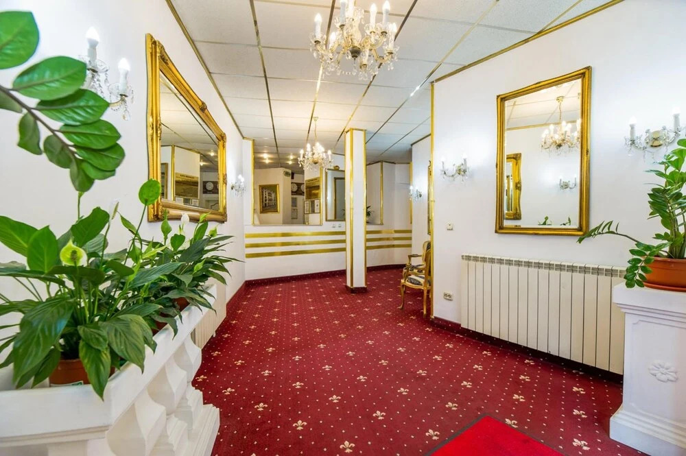 Hotel Carpati - 373