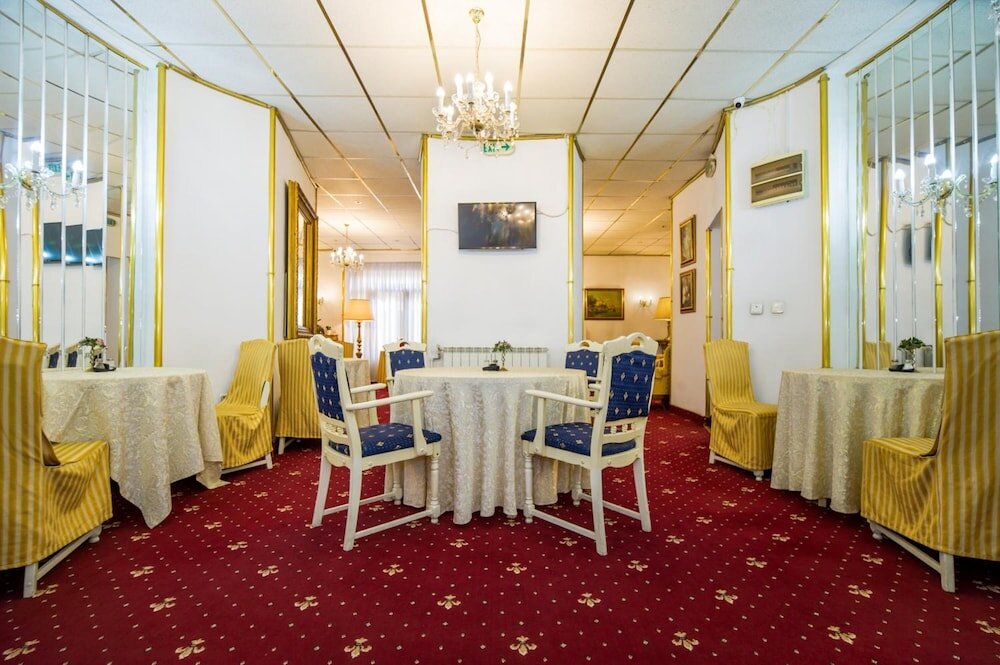 Hotel Carpati - 374