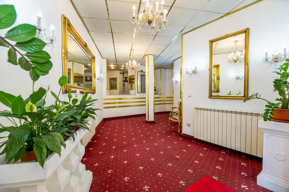 Hotel Carpati - 426