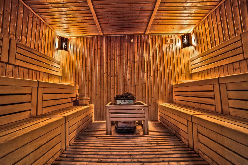 DoubleTree by Hilton Hotel Sighisoara - Cavaler - 766