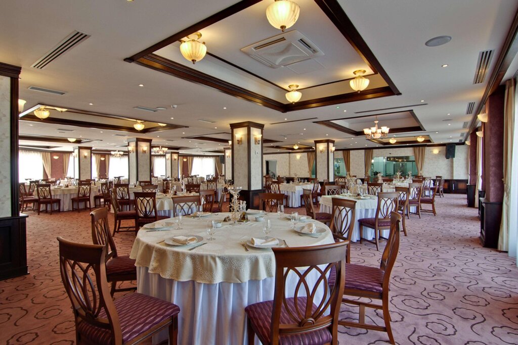DoubleTree by Hilton Hotel Sighisoara - Cavaler - 256