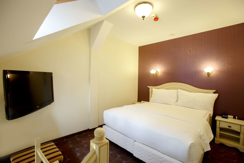 DoubleTree by Hilton Hotel Sighisoara - Cavaler - 83