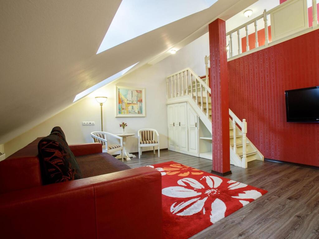 DoubleTree by Hilton Hotel Sighisoara - Cavaler - 740