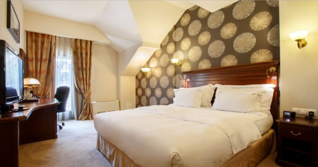 DoubleTree by Hilton Hotel Sighisoara - Cavaler - 608