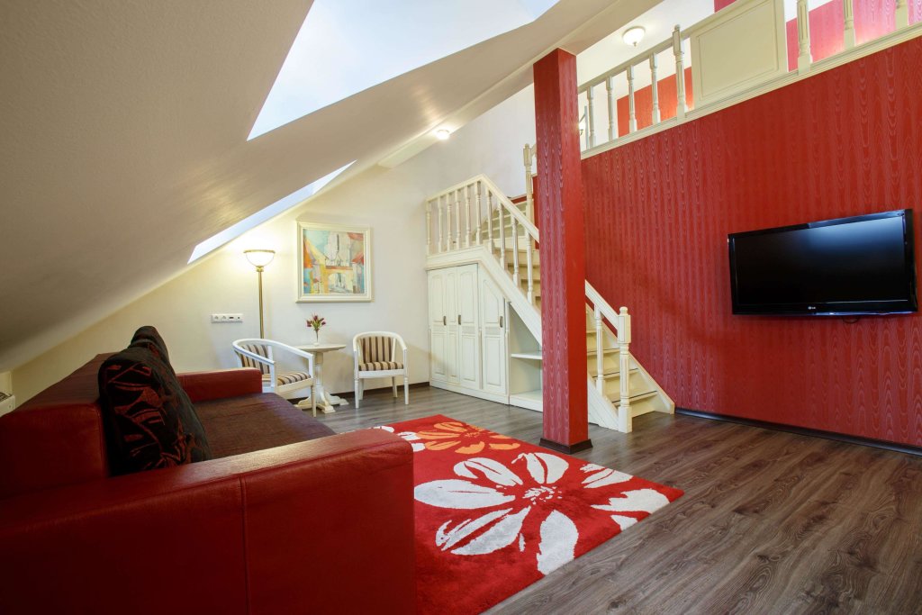 DoubleTree by Hilton Hotel Sighisoara - Cavaler - 646