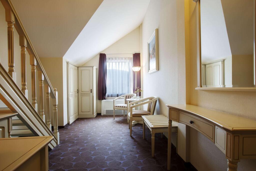 DoubleTree by Hilton Hotel Sighisoara - Cavaler - 503