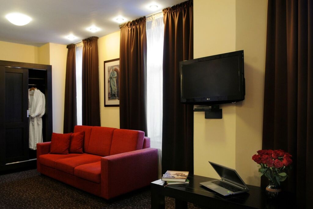 Hotel Cherica - 931