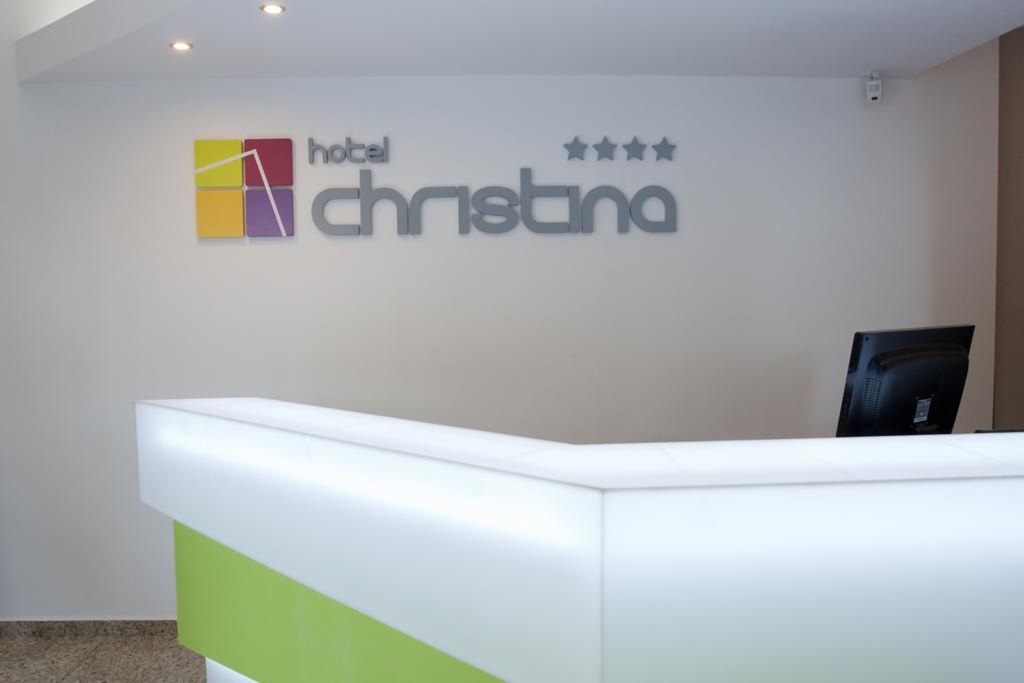 Hotel Christina - 870