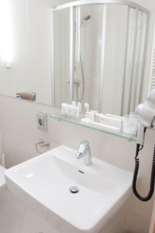 Hotel Christina - 550