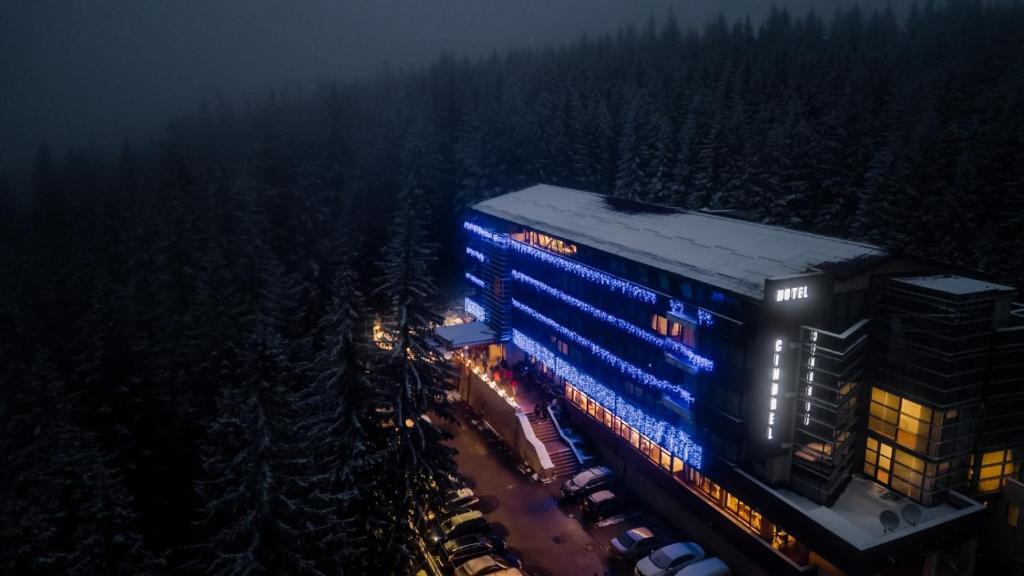 Hotel Cindrel - 855