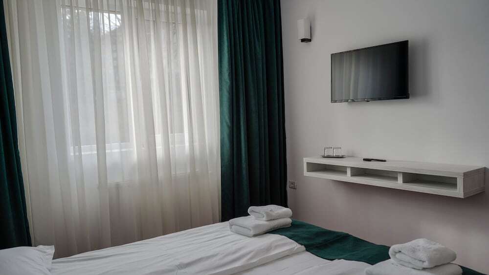 Hotel Cirus - 835