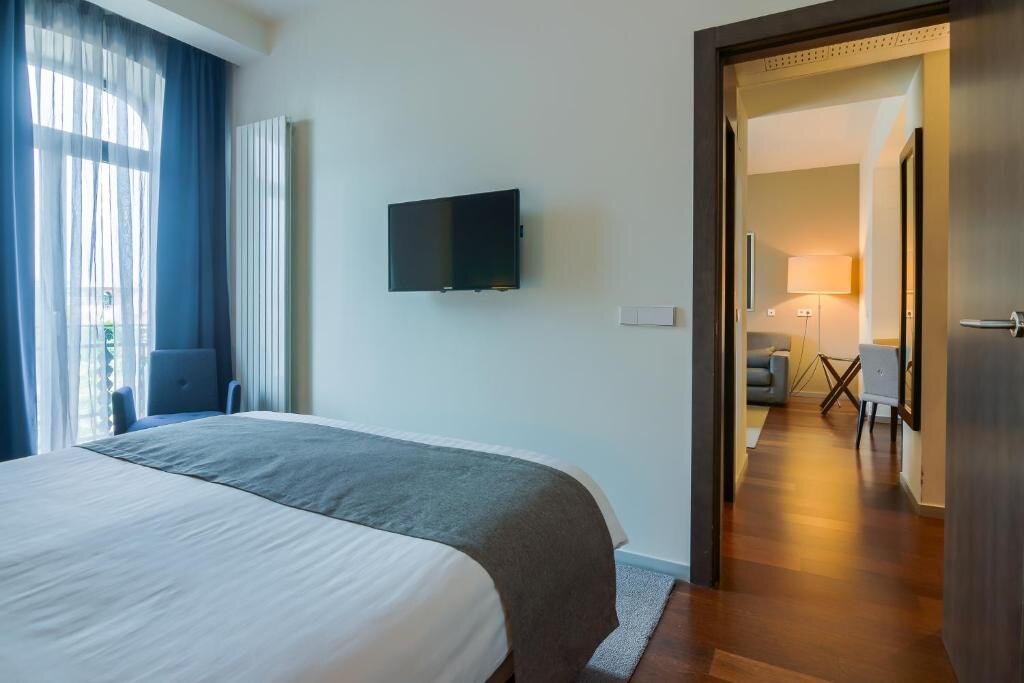 Hotel Cismigiu - 450