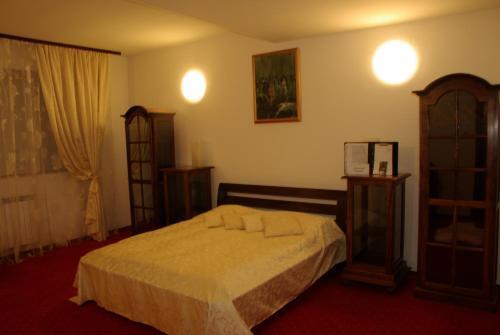 Club G - 345