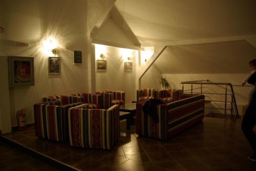 Club G - 429