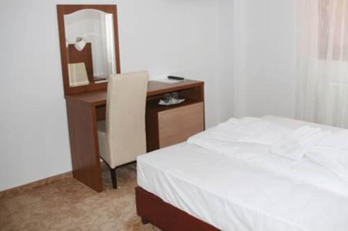 Hotel Condor - 87
