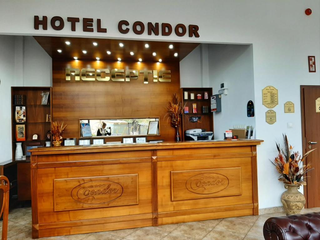 Hotel Condor - 746