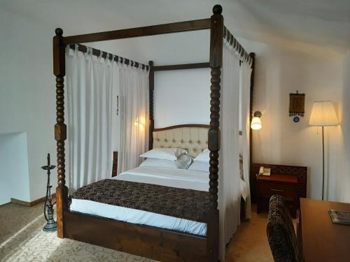 Hotel Condor - 673