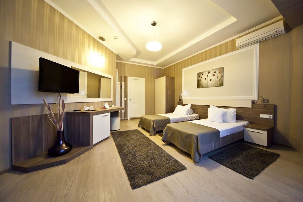 Hotel Confort - 967