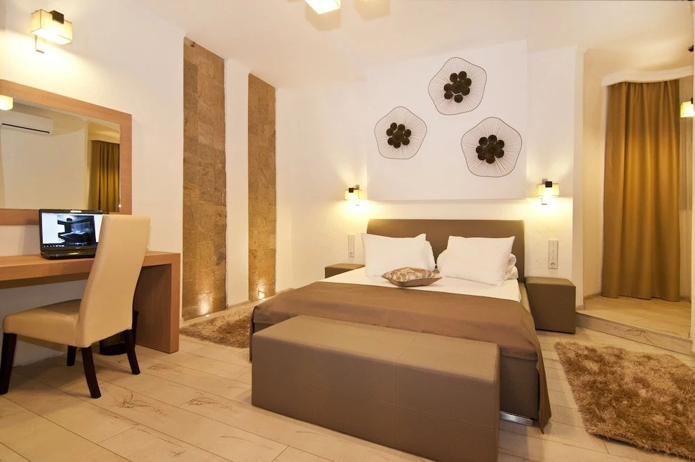 Hotel Confort - 815