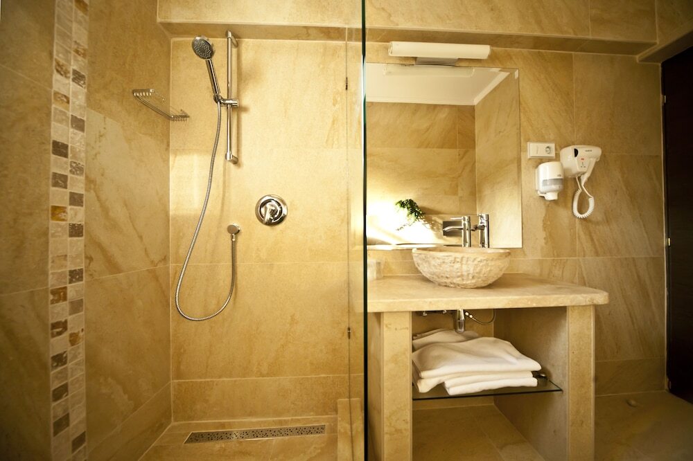 Hotel Confort - 362