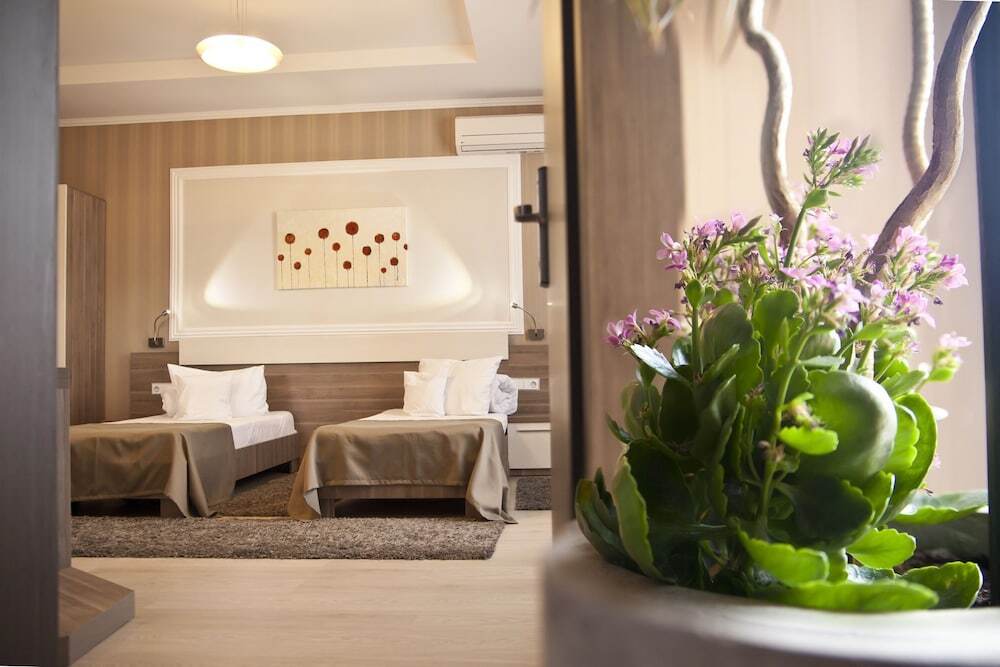 Hotel Confort - 613