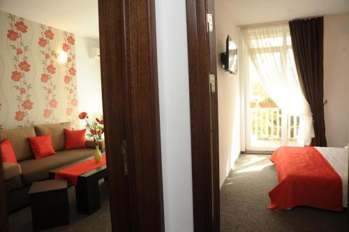Hotel Confort - 457