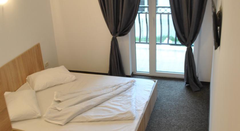 Hotel Confort - 875