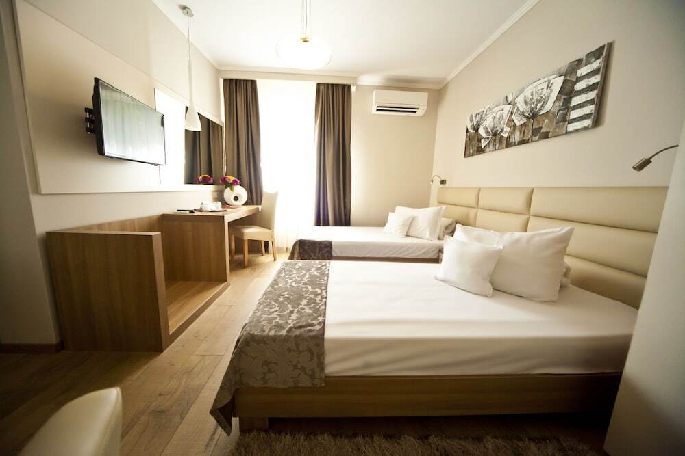 Hotel Confort - 505