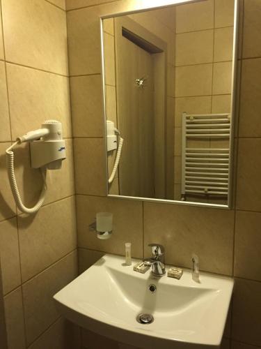 Hotel Corvaris - 448