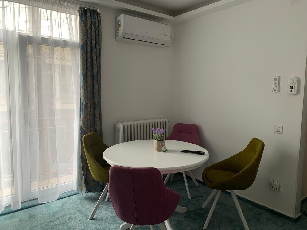 Hotel Cristian - 475