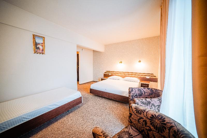 Diana Resort - 889