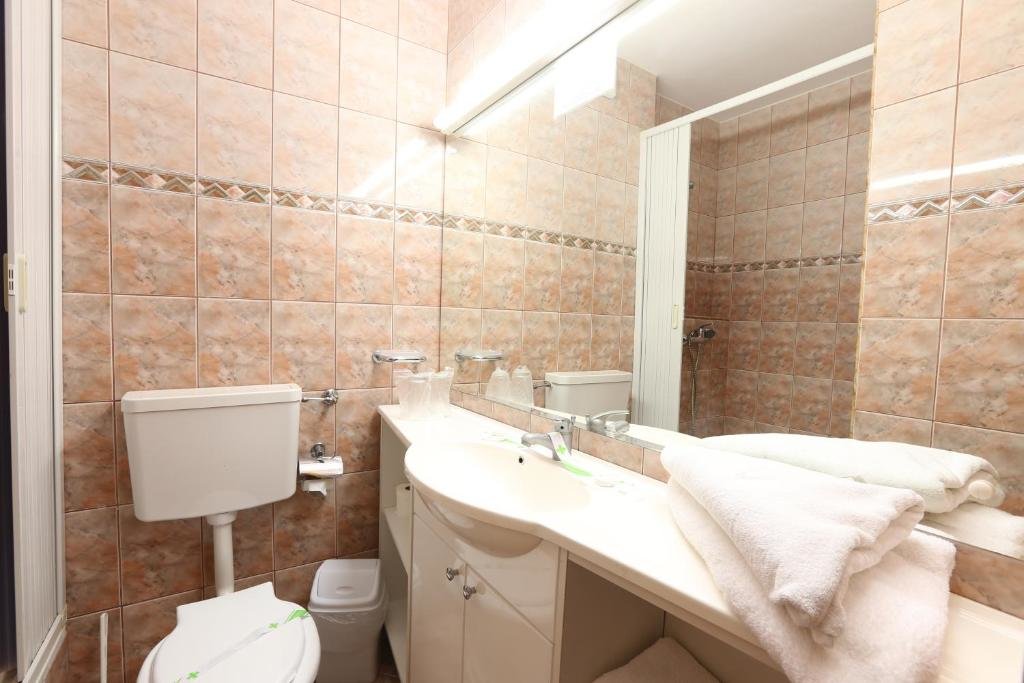 Hotel Doina - 986
