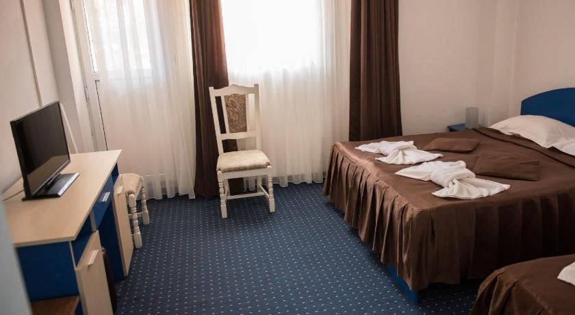 Hotel Dynes - 545