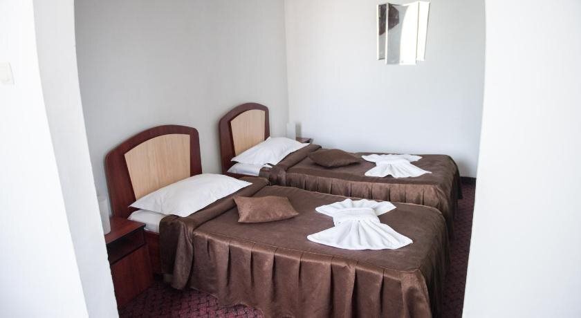 Hotel Dynes - 322
