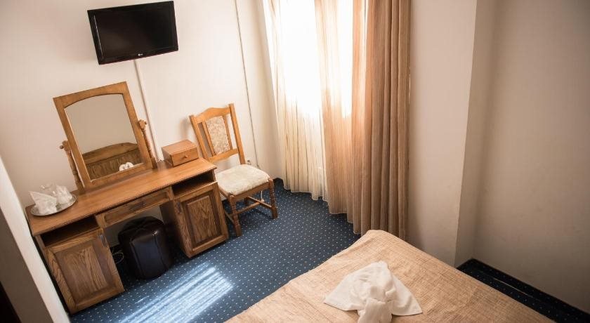 Hotel Dynes - 173