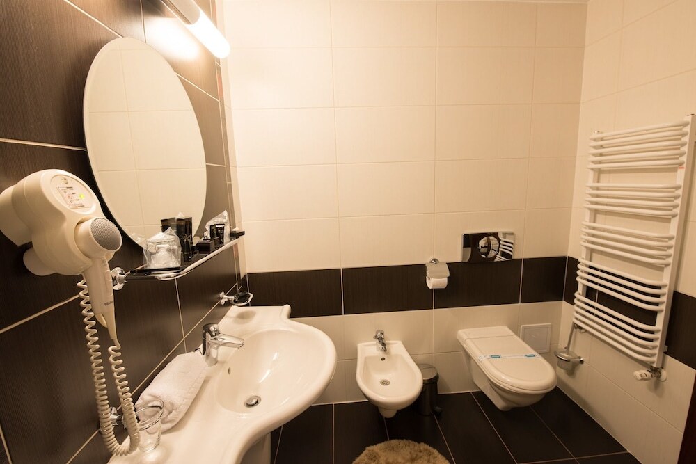 Hotel Edelweiss - 670