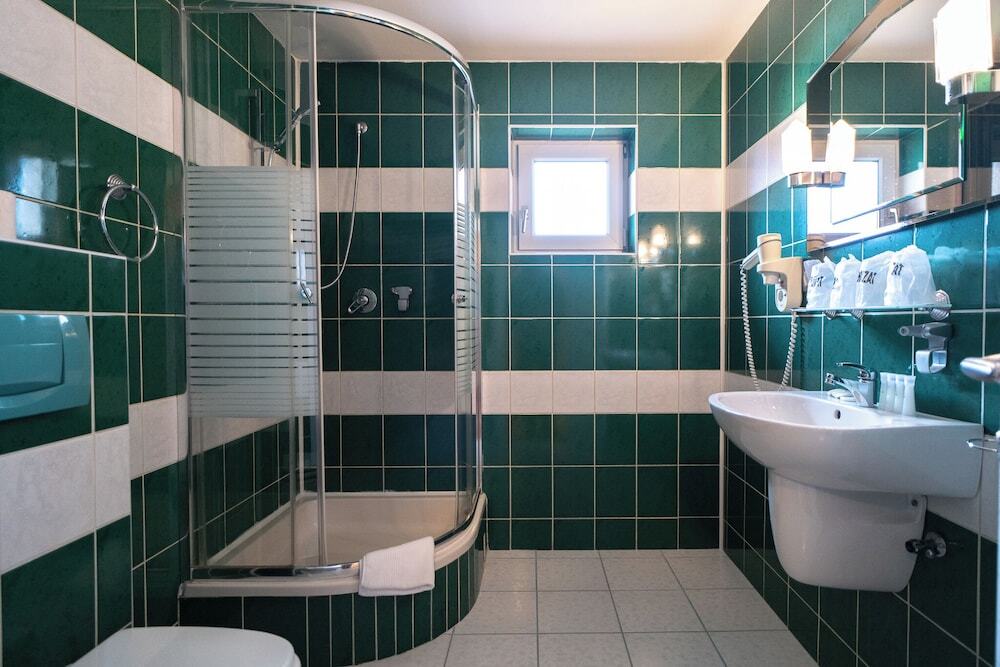 Hotel Eden - 751