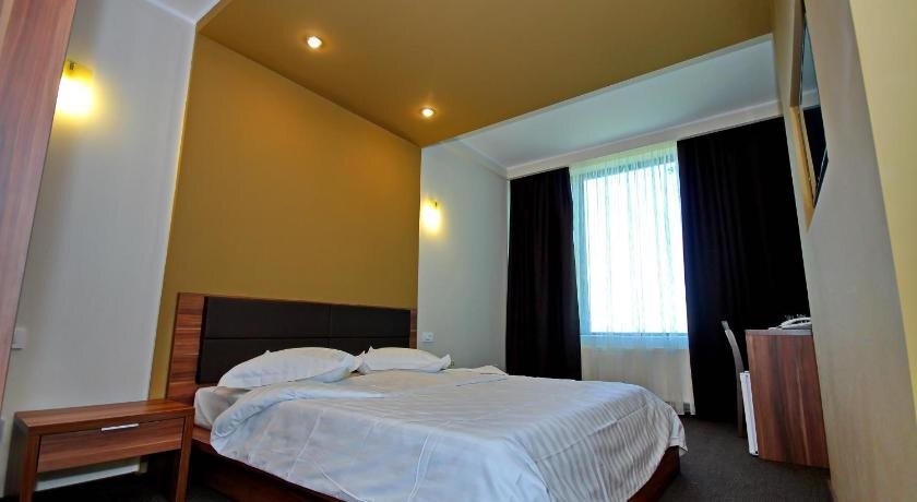 Hotel Eden - 685