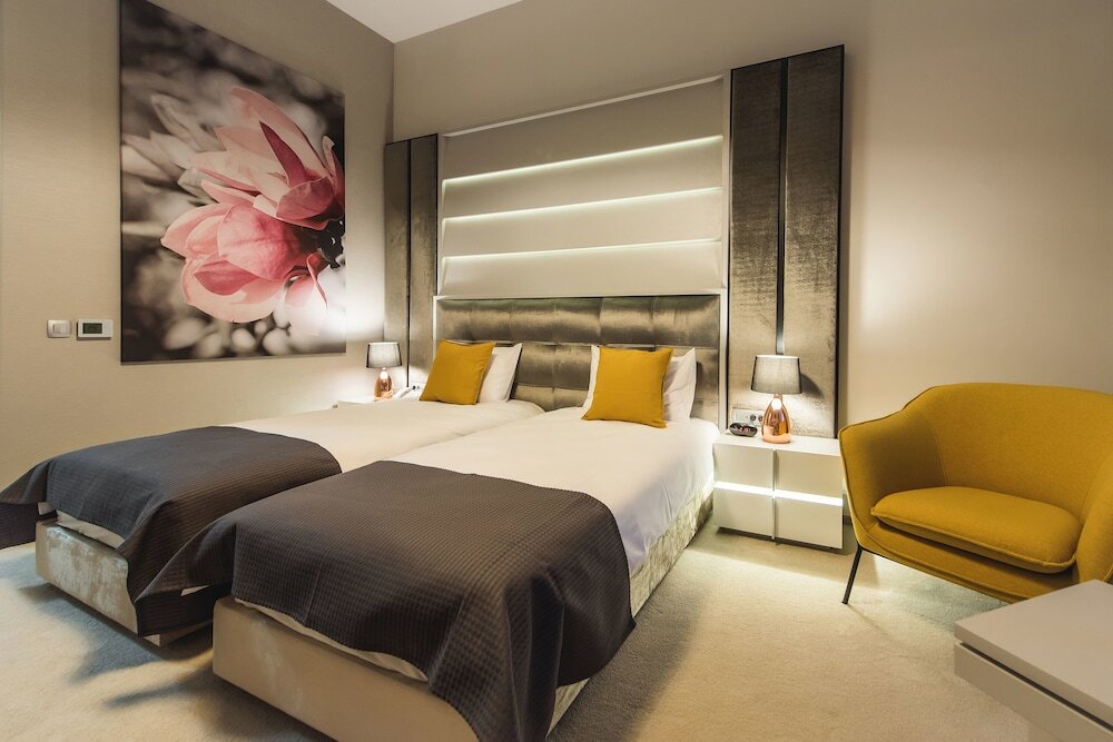 Hotel Edma - 516