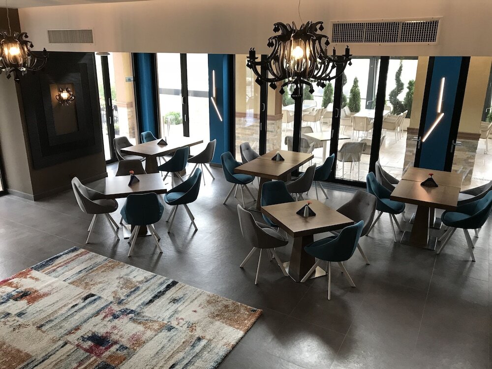 Hotel Edma - 645