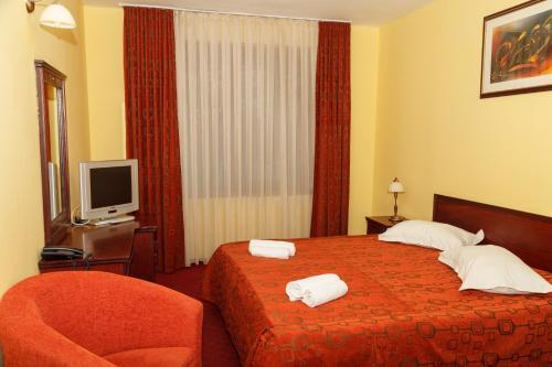 Hotel Elyon - 750