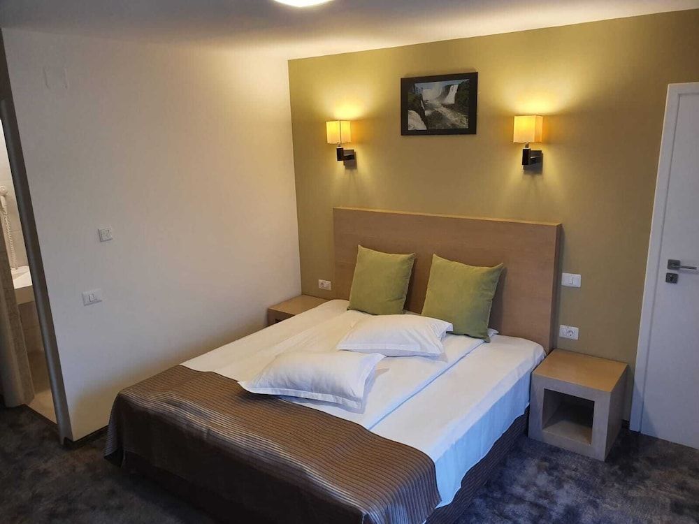 Hotel Escalade - 804
