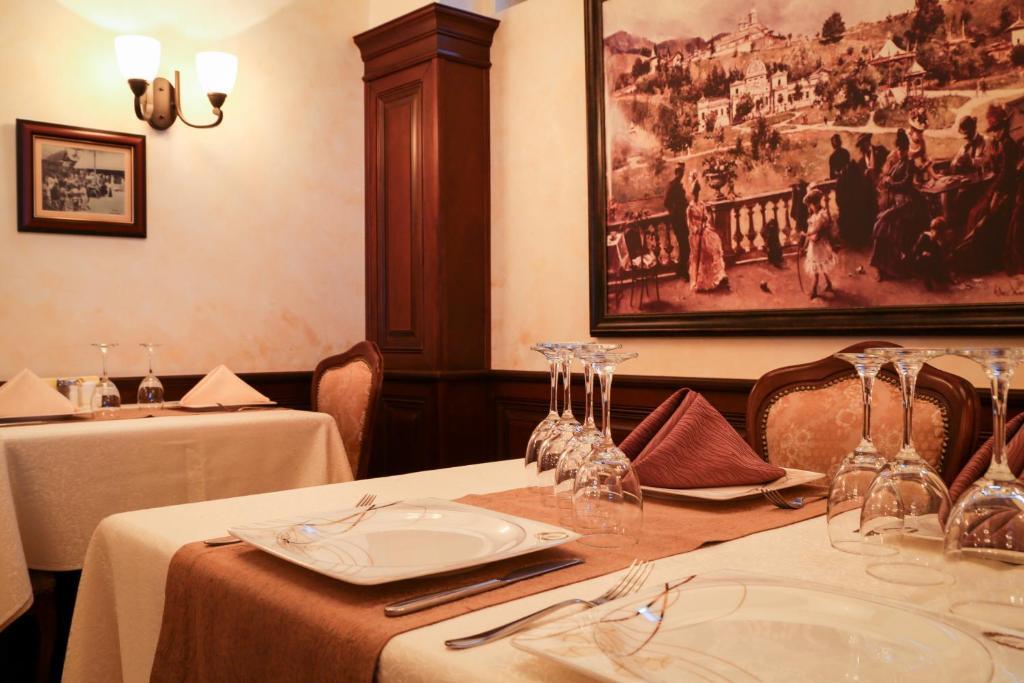 Hotel Foisorul cu Flori - 336