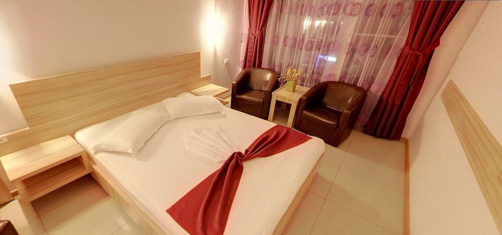 Hotel Fortuna - 84