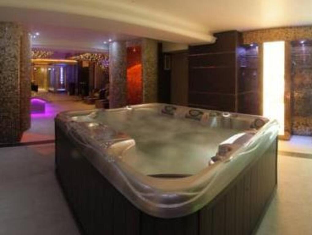 Hotel Gabriela - 927