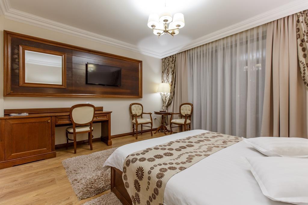 Hotel Gabriela - 961